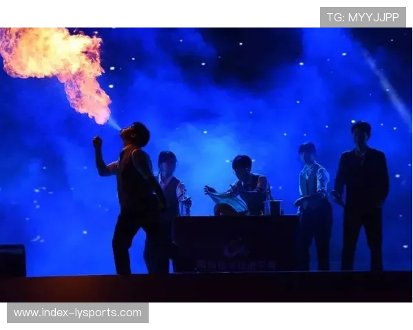 _夜光灯带运动会：白天不亮夜晚更精彩_，活动晚会灯光怎么打